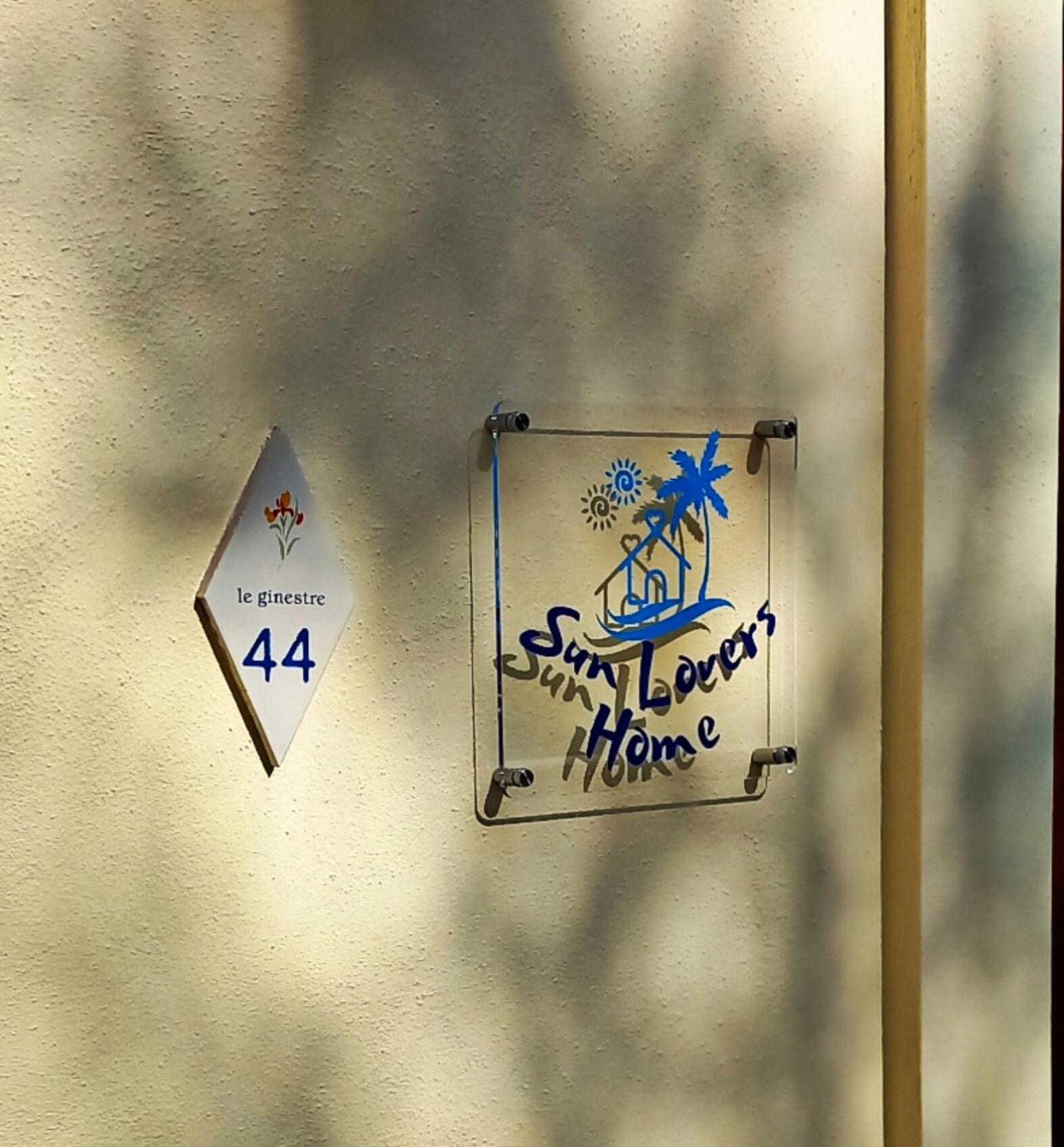 Sun Lovers Home Is Molas 풀라 외부 사진